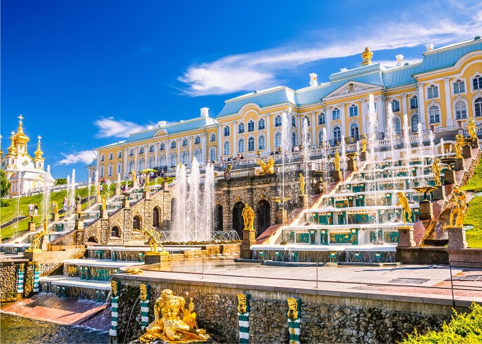 Гостиничные чеки в Санкт-Петербурге